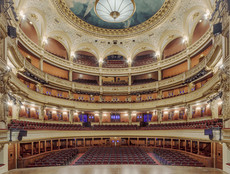 Salle Favart depuis le plateau