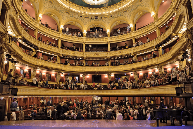 Salle Favart avec public